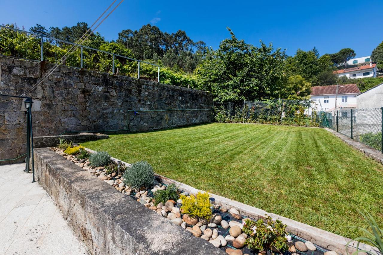 Casa Da Leira Villa วีลาโนวา เด เซอร์เวย์รา ภายนอก รูปภาพ
